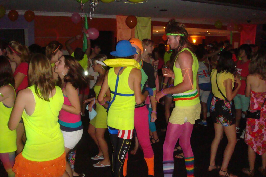 20 Somethings Love Theme Parties 20 Somethings Love Theme Parties