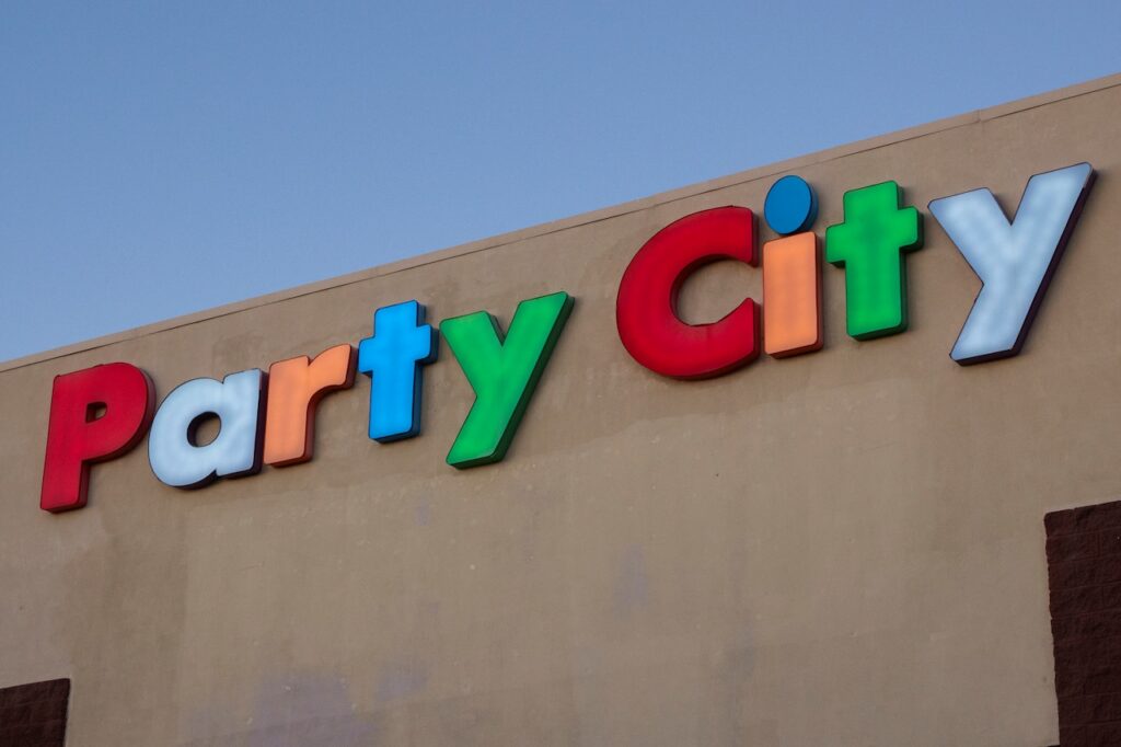 Beloved Party Supply Chain Making Comeback Will Offer Goods In 700 Staples Nationwide Beloved Party Supply Chain Making Comeback Will Offer Goods In 700 Staples Nationwide