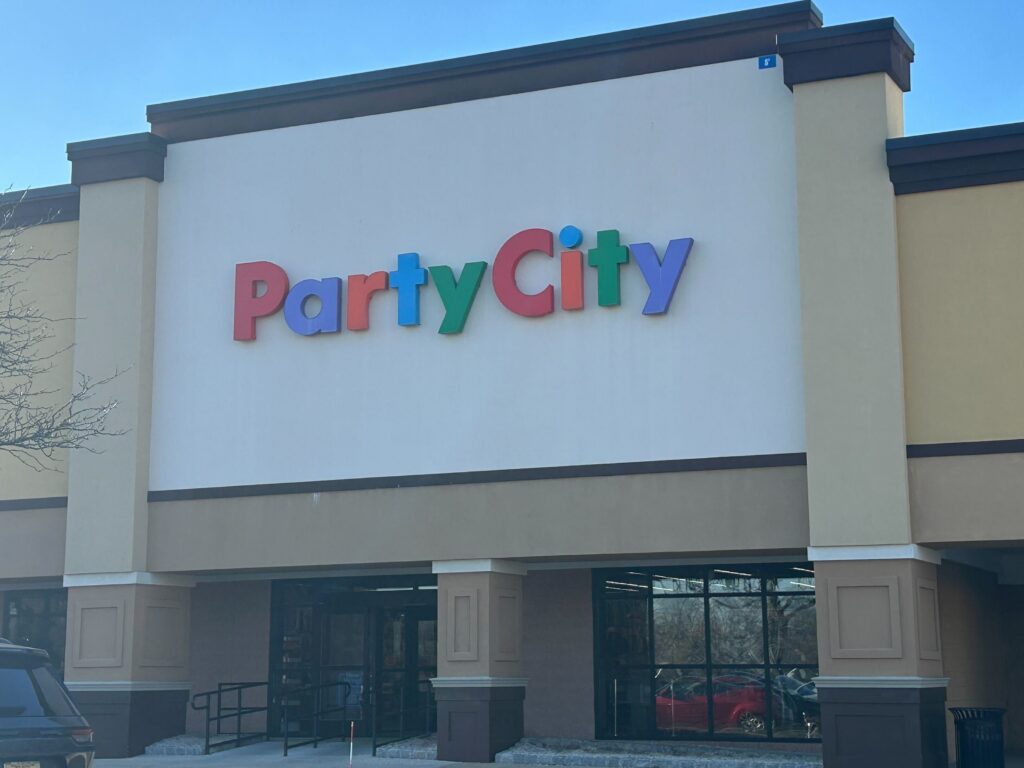 Party City Closing Stores Sale 20241223 Party City Closing Stores Sale 20241223