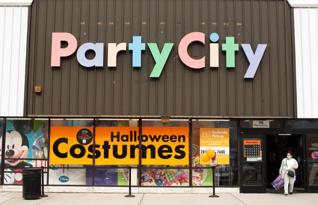 Party City Is Going Out Of Business Employees Told Today Is Their Last Day Party City Is Going Out Of Business Employees Told Today Is Their Last Day