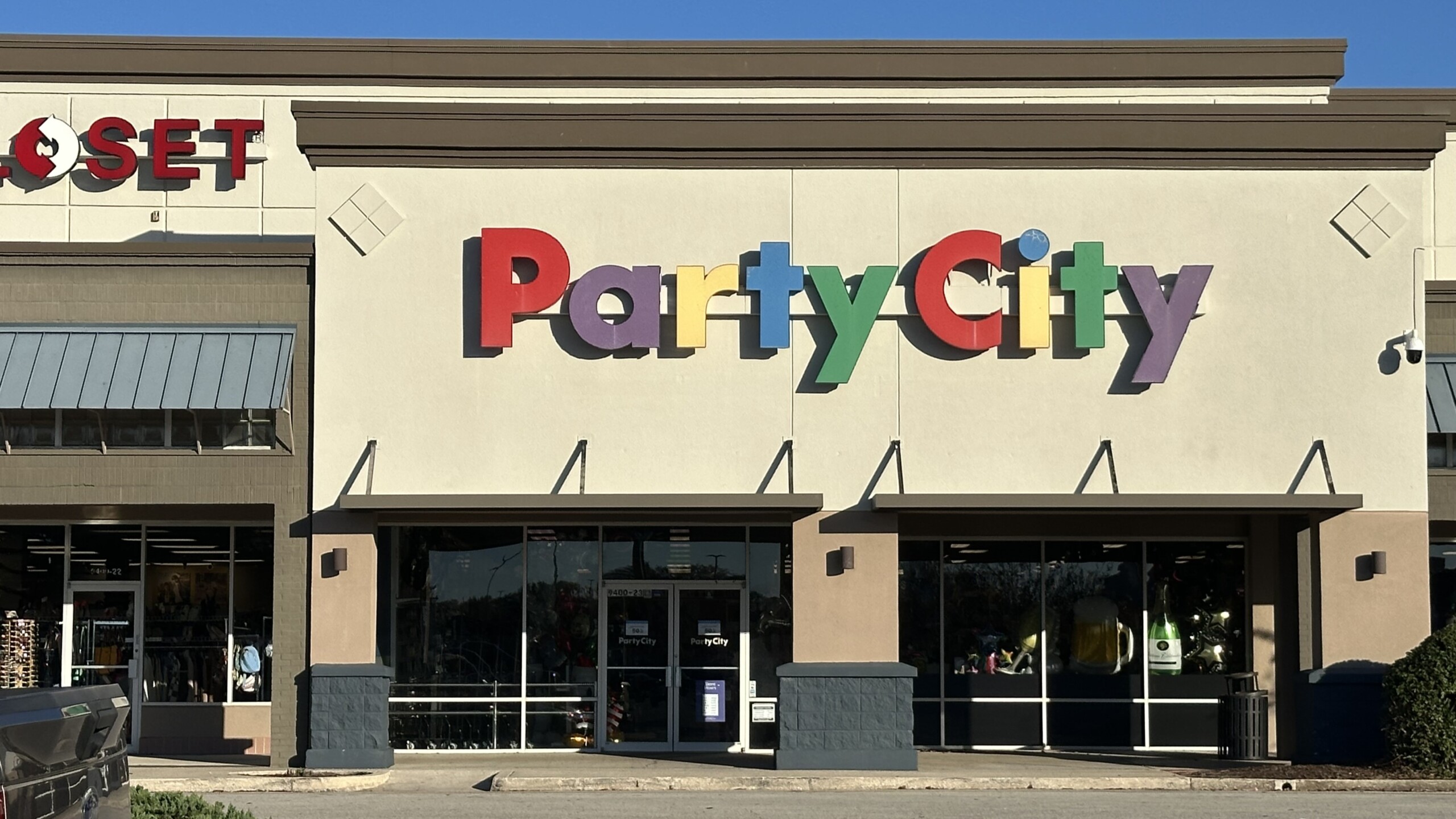 Party City Stores Close